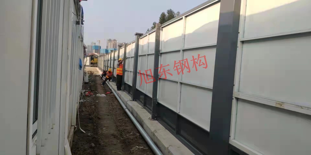 深圳抗疫旭東勇?lián)?dāng)，圍擋有序發(fā)貨支援疫區(qū)